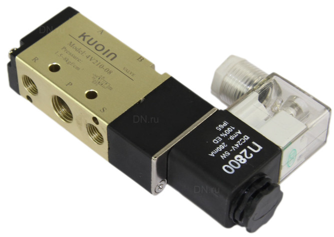 Пневмораспределитель 4V210-08 DC24V 1/4″ моностабильный, пятиканальный, для шиберных задвижек с пневмоцилиндром