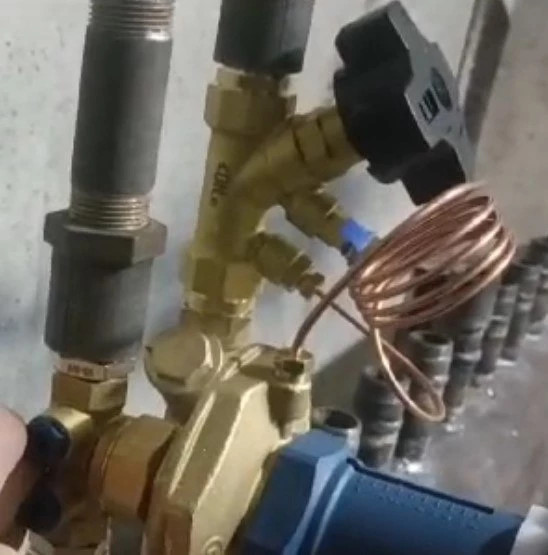 Клапан балансировочный VB0000P-T 1/2ʺ Ду15 Ру16, корпус - латунь, резьбовой, с ниппелями